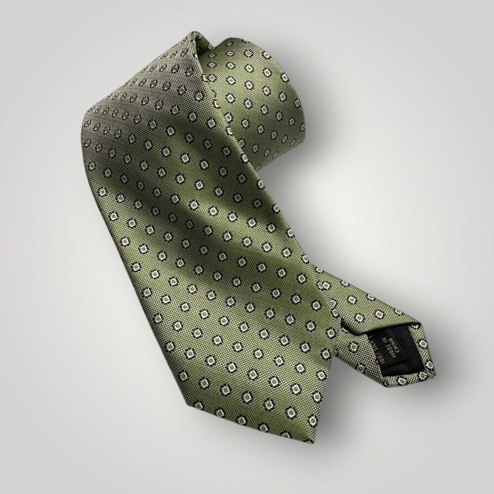 JOS A BANK Tie Polka Dot 100% Silk Necktie Green/Black/White NWOT